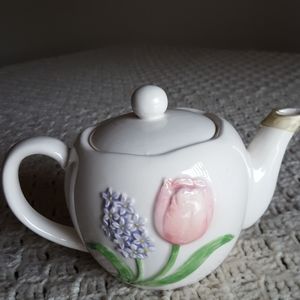 Mary Ann Baker Teapot.